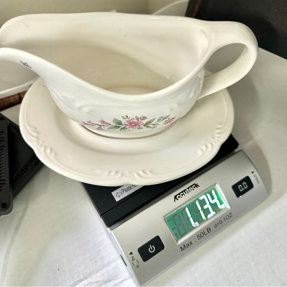 DISCONTINUED Pfaltzgraff “Meadow Lane” Pattern Gravy Boat With Underplate - Picture 13 of 13